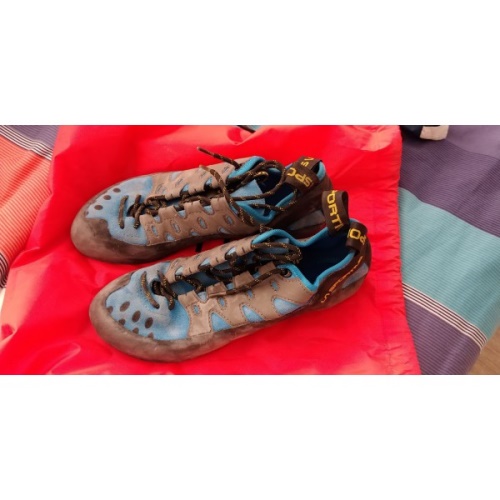 La Sportiva UK Black Poppy Tarantulace